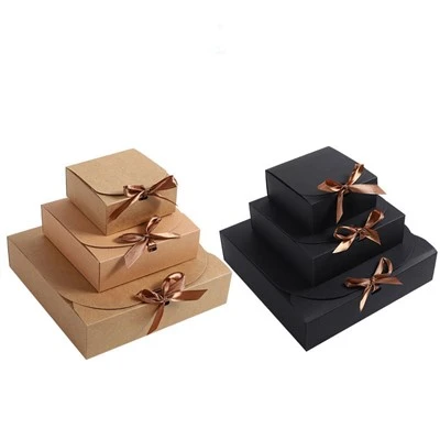 리본 사탕 저장을 가진 PaperSquare Kraft 마분지 선물 상자 안쪽에 선물 상자